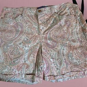 Bandolino Paisley Print Women's Shorts - Pink and Cream
